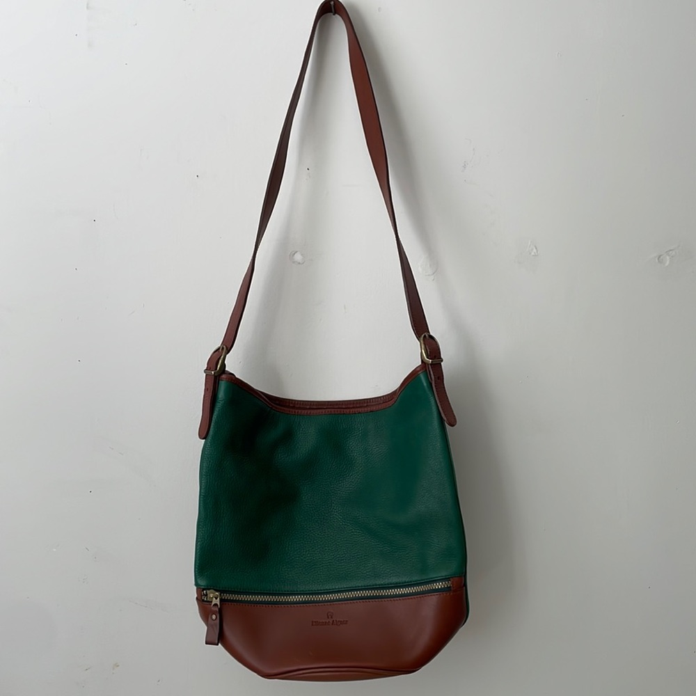Etienne Aigner Vintage leather two-tone shoulder bag tote. Minor signs of wear.